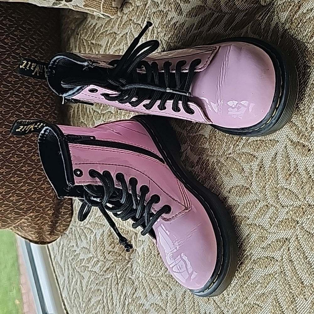 Boots - Picture 4 of 7